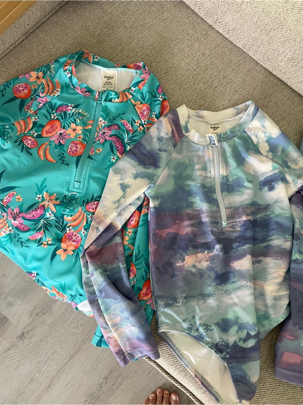 OshKosh B'gosh Teal Floral and Multicolor Long-Sleeve Rashguards - 2 Pack